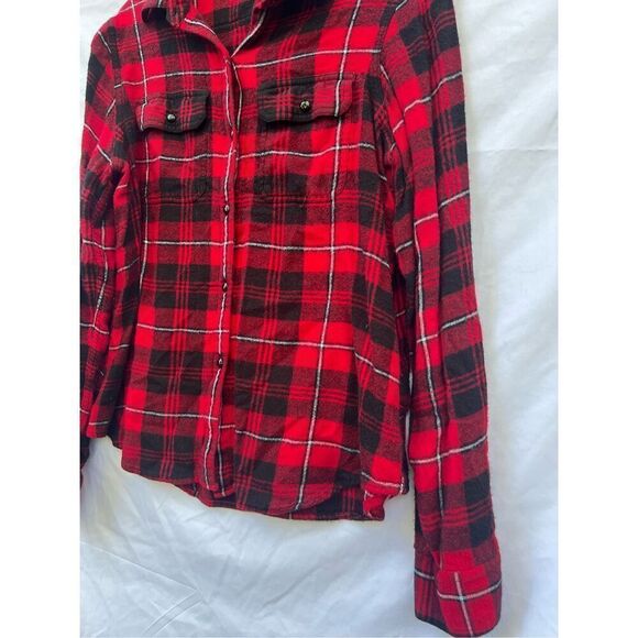 Chaps Red And Black Plaid Button Up Shirt Woman’s Large - Picture 2 of 8